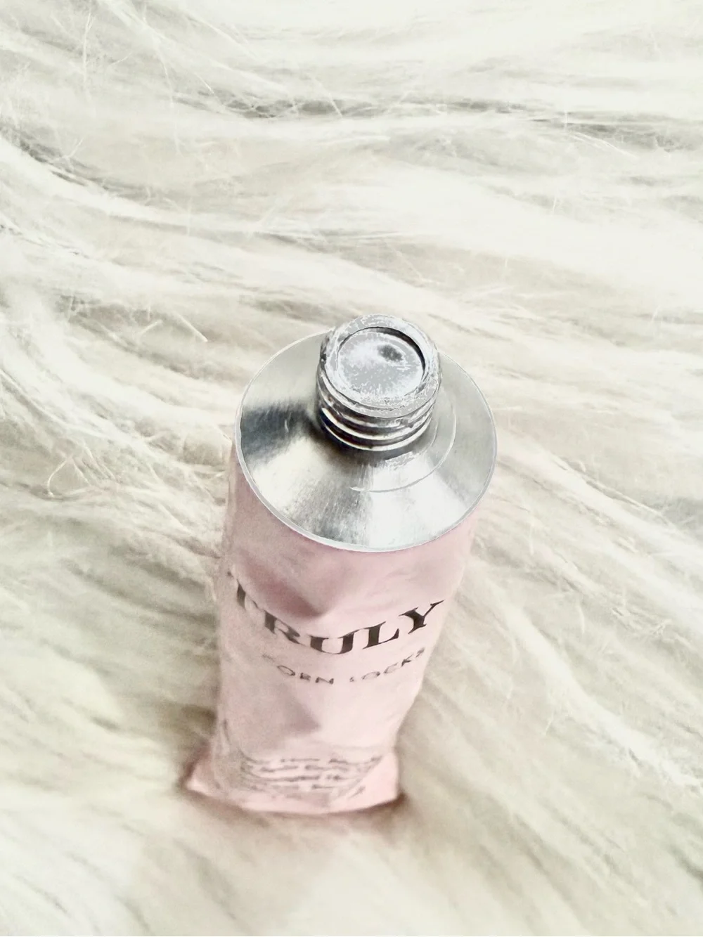 TRULY Unicorn Locks Repair Hair Mask Net Wt 5 oz. / 150 ml New and Sealed Vegan